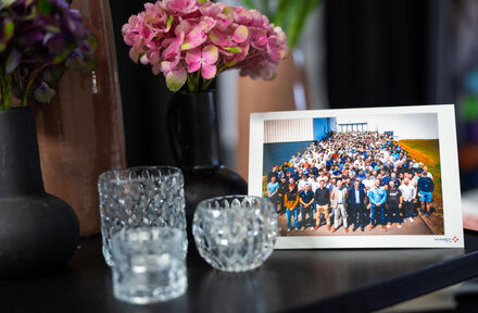 Groepsfoto geshoot en 400x geprint in 2 uur - Foto 1