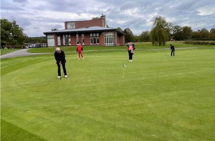 Wijn, Golf & Gastronomie: Teamspirit buiten de lijnen - Foto 1