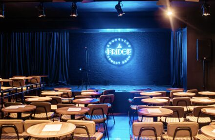 Louer le Fridge Comedy Club pour un événement privé - Foto 1
