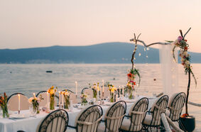 18 outdoor diner settings die je gasten niet zullen vergeten 18 outdoor diner settings die je gasten niet zullen vergeten