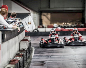 Word kartingkampioen samen met jouw ICT of automotive collega's