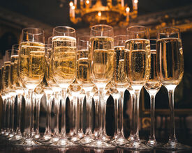 Bubbels op een feest: van ontvangst tot toast Bubbels op een feest: van ontvangst tot toast