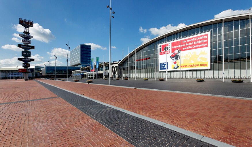 RAI Amsterdam moet besparen en schrapt kwart banen RAI Amsterdam moet besparen en schrapt kwart banen