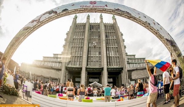 To The Point Events bezorgt 600 buitenlandse Tomorrowland-bezoekers dag van hun leven To The Point Events bezorgt 600 buitenlandse Tomorrowland-bezoekers dag van hun leven