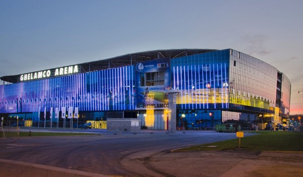 Ghelamco Arena mag geen bewegende beelden uitzenden op LED-gevel Ghelamco Arena mag geen bewegende beelden uitzenden op LED-gevel
