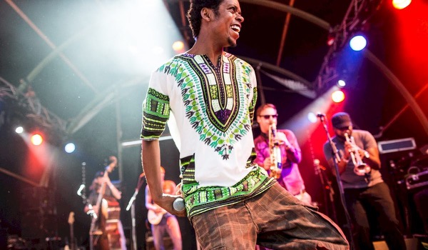 Nederlandse hiphop-held Typhoon is terug Nederlandse hiphop-held Typhoon is terug