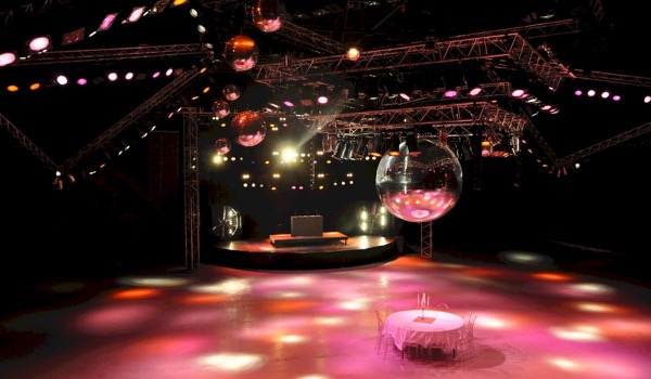 Instapklare Studio 54 voor jouw bedrijfsfeest Instapklare Studio 54 voor jouw bedrijfsfeest
