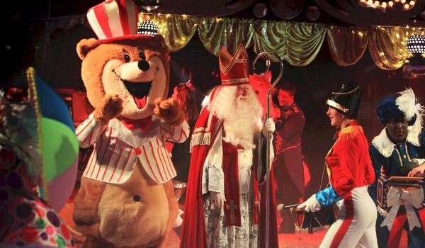 Sinterklaas en circuspiet presenteren nieuwe site Sinterklaas en circuspiet presenteren nieuwe site