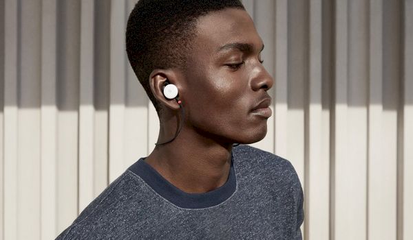 Luidt Google einde simultaanvertaling in met 'Pixel Buds'? Luidt Google einde simultaanvertaling in met 'Pixel Buds'?