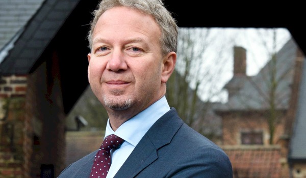 Peter Herbiest wordt Algemeen Directeur van Faculty Club Peter Herbiest wordt Algemeen Directeur van Faculty Club