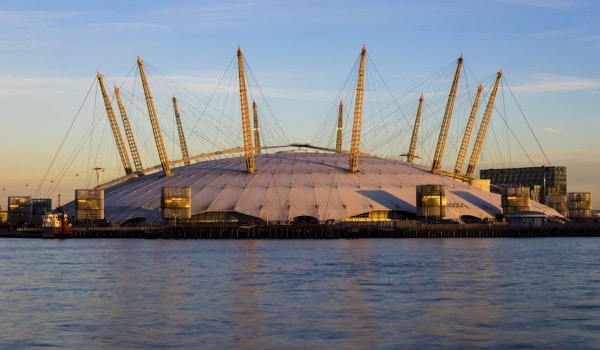 Evacuatie Londense O2 Arena door plotse rookontwikkeling Evacuatie Londense O2 Arena door plotse rookontwikkeling