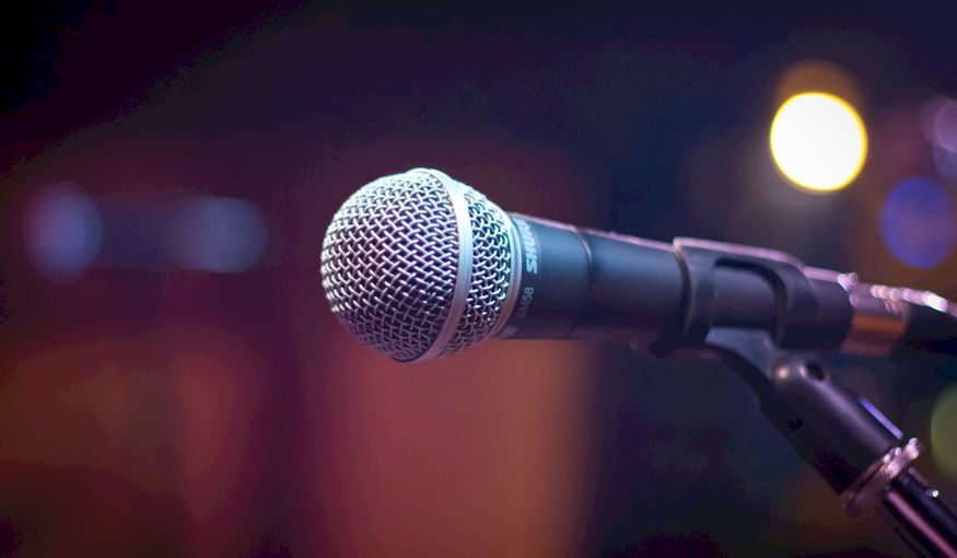 Hoe comedy de werksfeer kan redden Hoe comedy de werksfeer kan redden